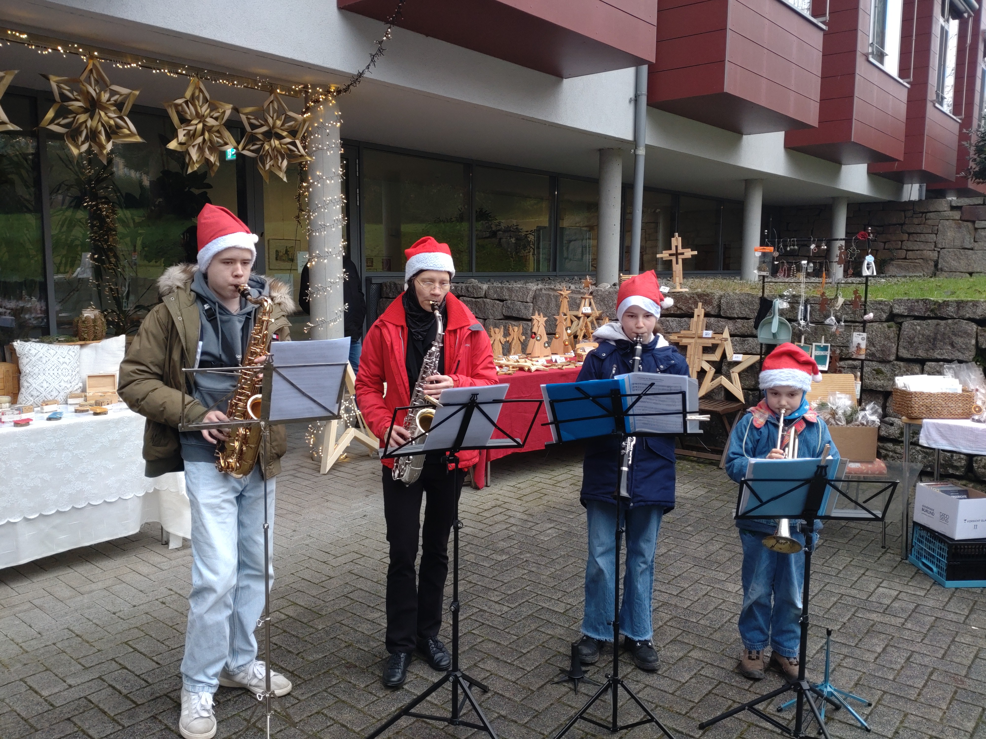 2025-12-13_Weihnachtsmarkt Erlenbad142311